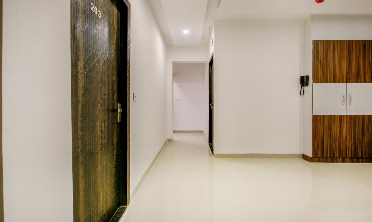 Treebo Kings Inn Vashi نافي مومباي المظهر الخارجي الصورة
