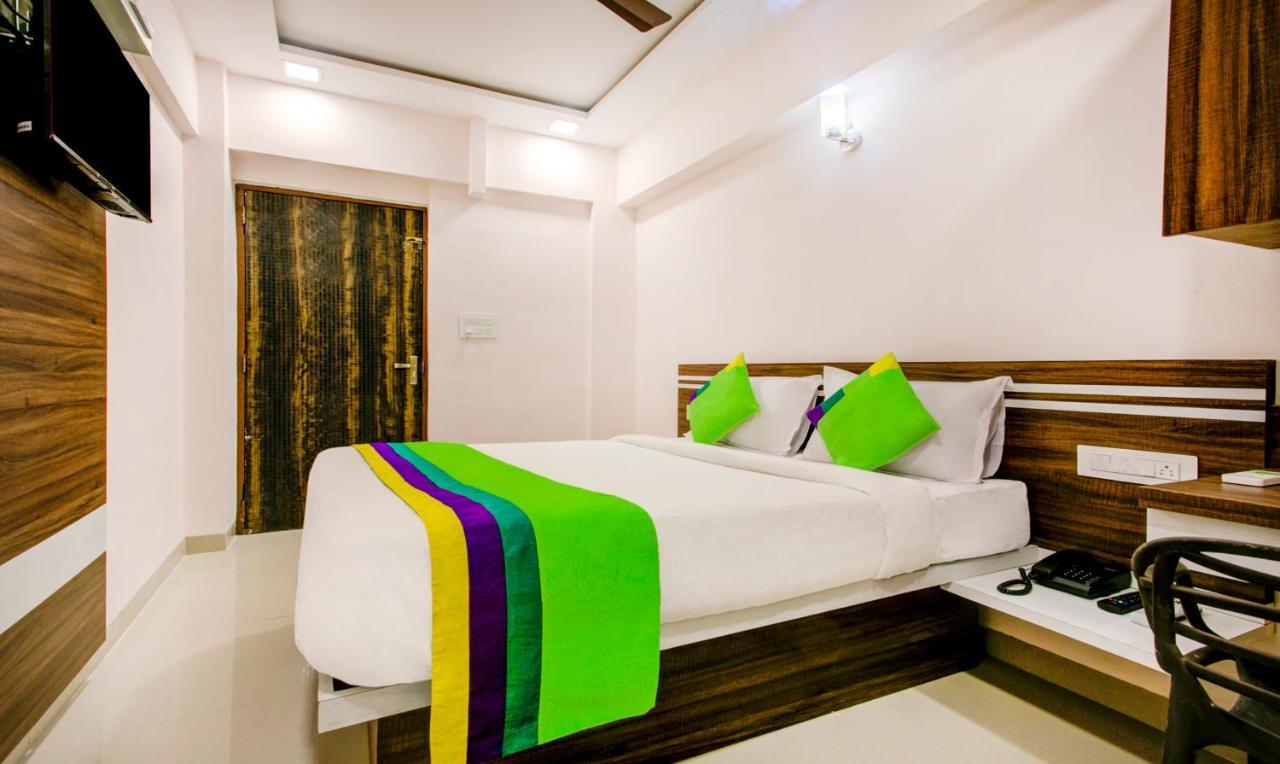Treebo Kings Inn Vashi نافي مومباي المظهر الخارجي الصورة